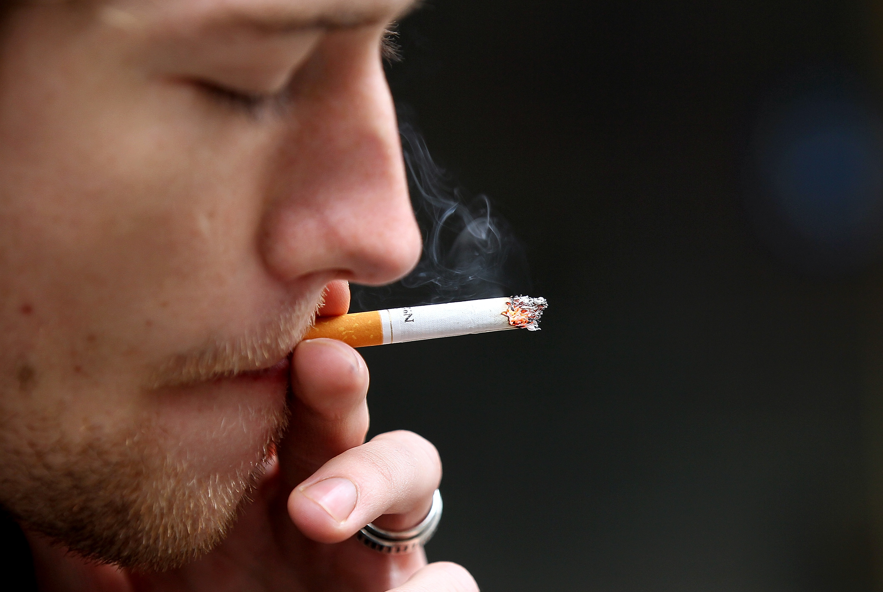 Новость - События - Курильщики будут жечь бешеные деньги: узнай, насколько подорожают сигареты