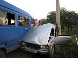 За рулем "пятерки" был 16-летний парень. Фото: пресс-служба УГАИ в Луганской области.