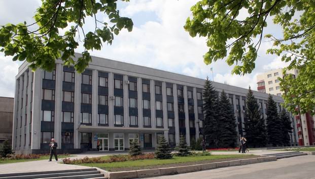 Центр административных услуг будет расположен в здании горсовета. Фото: gorod.lugansk.ua
