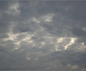 Весь день луганское небо будет затянуто тучами. Фото: sxc.hu	
