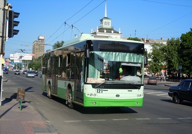Сегодня у луганского троллейбуса День Рождения. Фото: В контакте. 