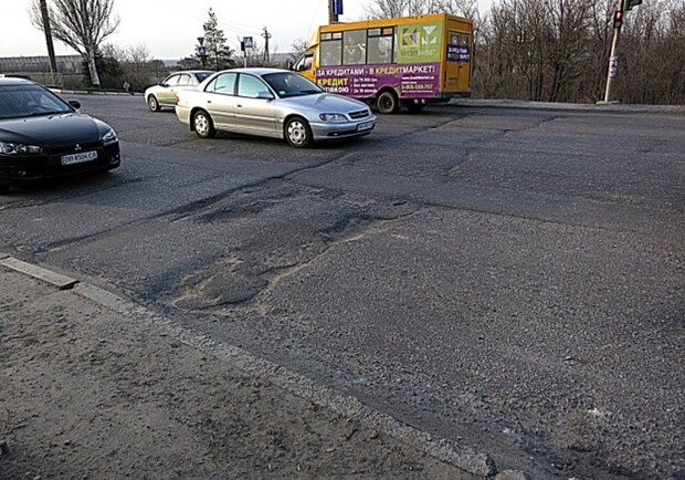 Новость - Транспорт и инфраструктура - "Это не Челябинск, это Луганск": фото разбитых дорог города