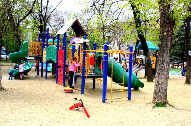 Стали известны подробности стрельбы возле детского сада в Луганске. Фото: lg.vgorode.ua