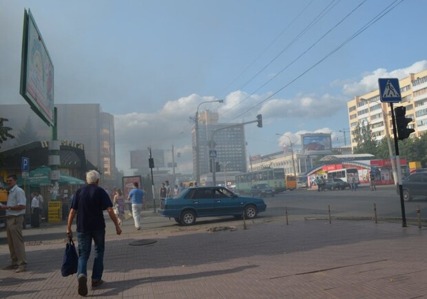 В центре города горит кафе. Фото: Алена Белянская.
