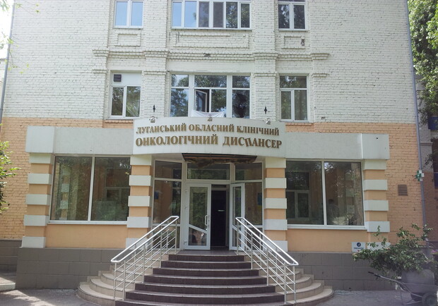 Новость - События - АТО в Луганске: снаряды попали в одну из больниц города