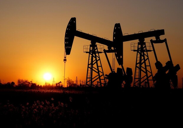 Цена нефти WTI впервые в истории стала отрицательной: причина фото