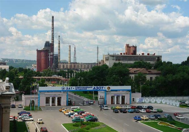В феврале 2011 года одно из крупнейший предприятий области "Азот" купил Дмитрий Фирташ. Фото А.Зорика