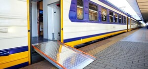 Пандусы и шрифт Брайля: как выглядит первая в Украине инклюзивная электричка