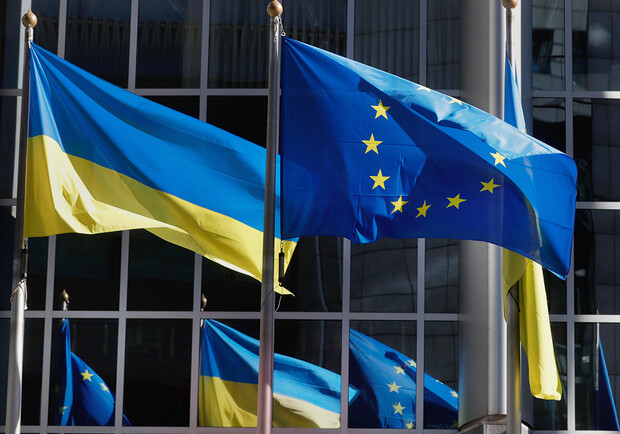Що означає статус кандидата на вступ до ЄС для України? 