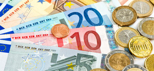 Курс валют в Україні 28 січня 2023 року: скільки коштує долар і євро