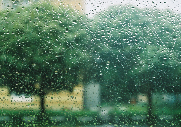 Сегодня в Луганске пройдет летний дождь. Фото: dirtymartini.wordpress.com