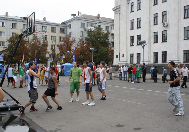 В Луганске Пристюк вплотную занялся баскетболом. Фото vgorode.ua