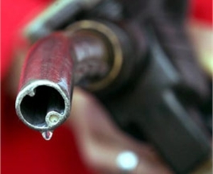 Со вчерашнего дня цены на бензин не изменились. Фото: fonda.com.ua	
