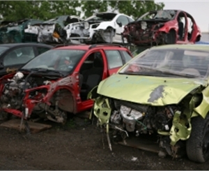 Гаишники: после отмены техосмотра машины начали разваливаться на дороге. Фото с сайта sxc.hu