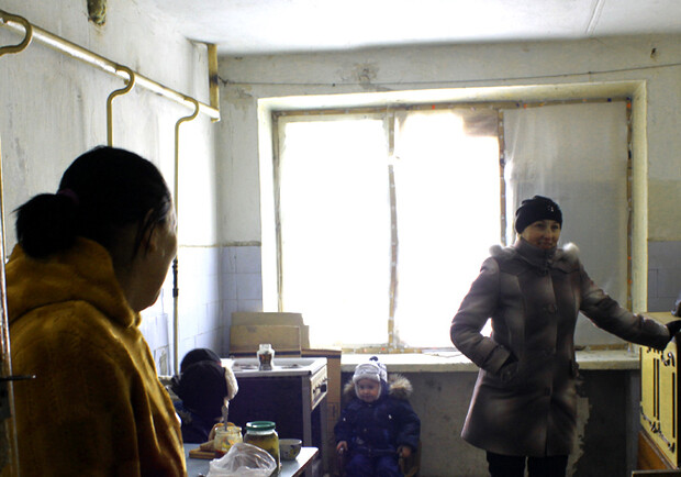 Жизнь в общежитии "теплится" только благодаря электричеству. ФОТО Радислава ШЕВЧЕНКО  c сайт arn.net.ua