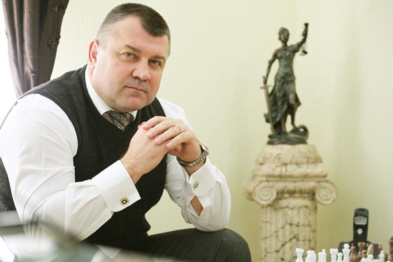 С Игорем Чудовским мэр Первомайска решил разобраться в суде. Фото: paralel-media.com.ua