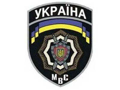 Милицию Луганска перевели на усиленный режим службы и усилили внутренними войсками. 