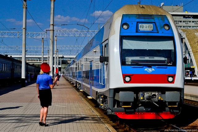 Украина пересаживается на новые поезда. Фото: Михаил Погарцев.