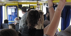 Пассажирам запрещается отвлекать водителя любыми вопросами. Фото: ru.tsn.ua