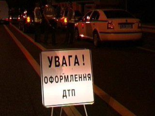 Женщина, которую сбила "Мазда-3, погибла на месте аварии.  Фото: auto.investigator.org.ua