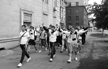 Фанаты "Зари" пройдут маршем. Фото: www.zarya-lugansk.com