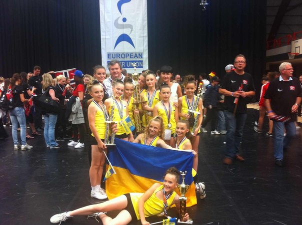 Луганчанки стали чемпионками Европы по черлидингу. Фото Елены Плешаковой. 