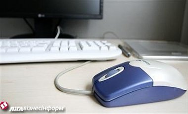 Компьютеры из Китая уже получили 16 школ Луганска. Фото: news.liga.net