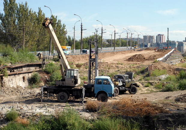 Новость - Транспорт и инфраструктура - "Стройка навека": дорогу, которая соединит две части Луганска, делают надежно и без халтур
