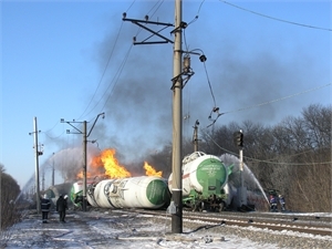 Спасатели сутки гасили пожар. Фото: kp.ua