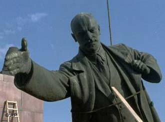 Установка памятников "попахивает" провокацией.
Фото с сайта ru.tsn.ua