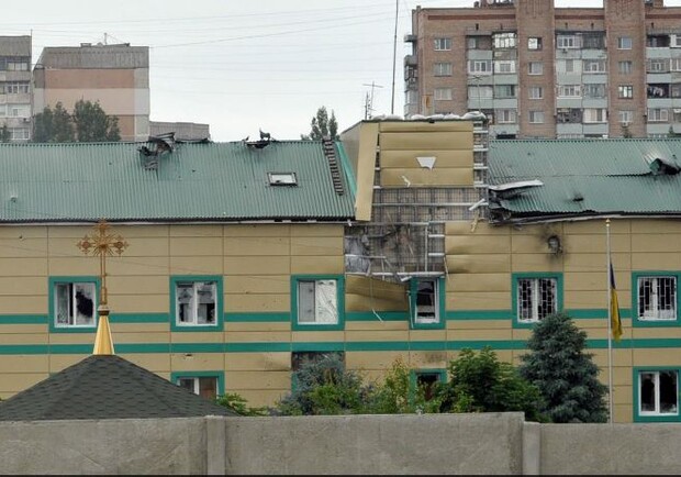 Штурм погранчасти в Луганске. Фото с сайта bbc.co.uk