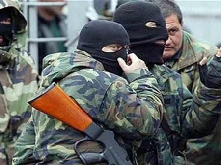 Ополченцы захватили центр разведки ВС в Луганске. Фото: gazeta.ua