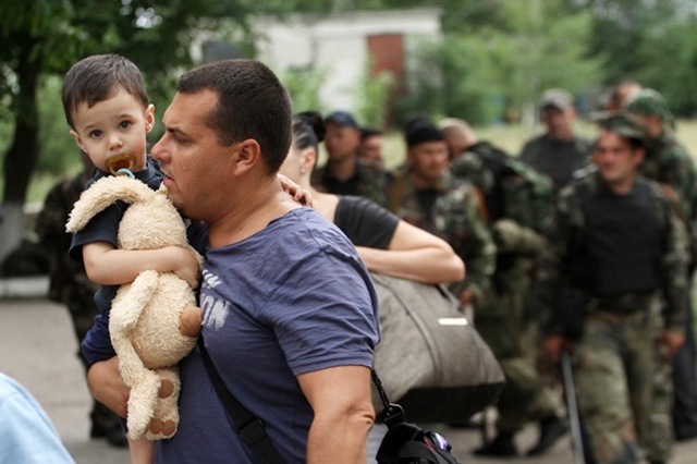 В МВД думают над проектом гуманитарного коридора для беженцев. Фото Reuters 