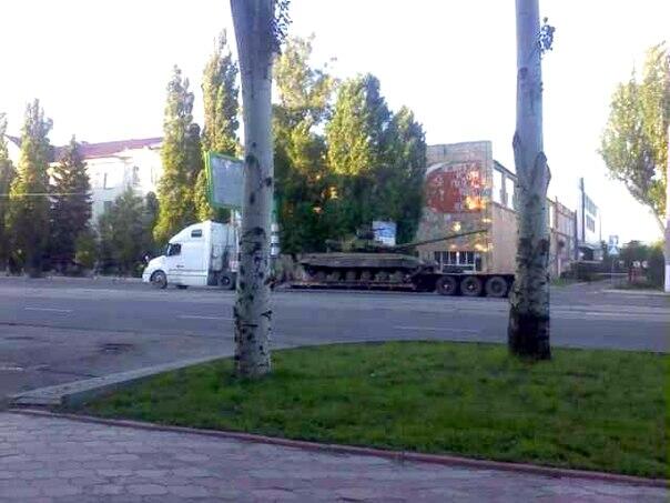 Новость - События - Болотов рассказал, что за танки ездили по Луганску