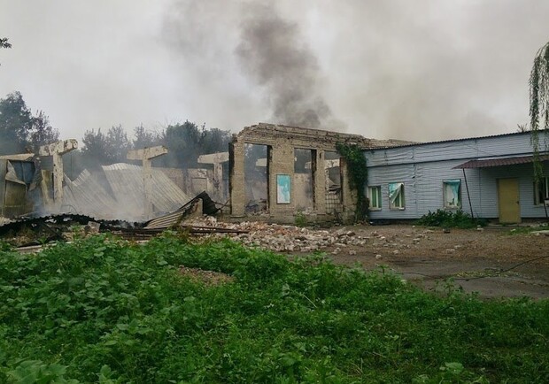 Новость - События - Масштабный пожар в Луганске – сгорела мебельная фабрика