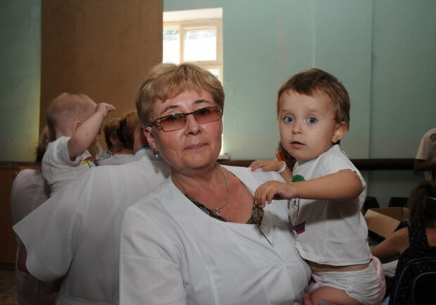 Новость - События - Малютки-сироты из Луганска уже в Харькове – детвору вывозили трое суток