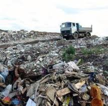 Луганчане докажут, что мусор можно утилизировать с пользой.
Фото greensua.org