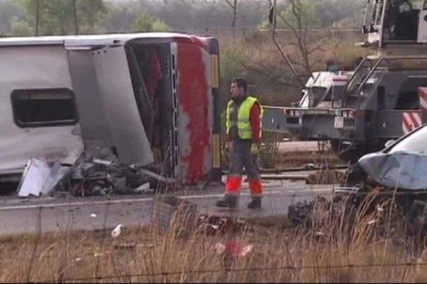 Новость - События - В Испании перевернулся пассажирский автобус с украинцами: есть пострадавшие