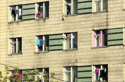 Депутаты разрешили приватизировать комнаты в общежитии, находящегося на балансе города. Фото: segodnya.ua