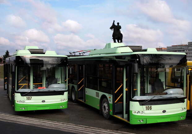В луганске появятся 2 новых троллейбуса и два новых автобуса.
Фото: images.yandex.ua