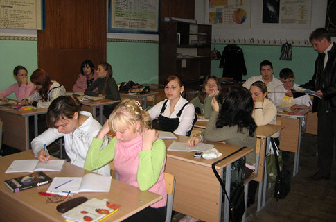Школы могут закрыть из-за нехватки учащихся. Фото: www.segodnya.ua