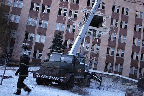 18 января - годовщина взрыва в 7-ой городской больнице. Фото МЧС в Луганской области. 