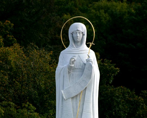  К Святогорской Богородице съезжаются со всей Украины, говорит скульптор. Фото: kingofmarble-shmatko.com